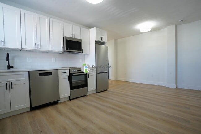 Foto del edificio - 740 E 7th St