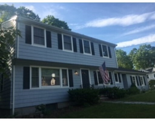 Building Photo - 45 Willow St