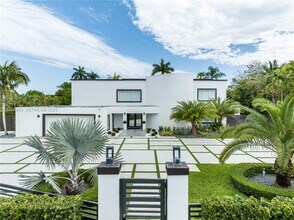 Building Photo - 11531 SW 93rd St