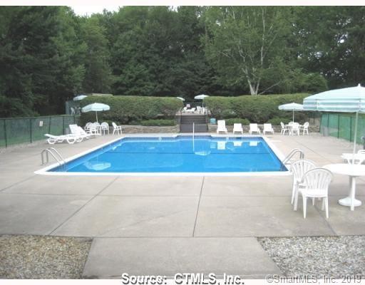 Building Photo - 100 Oxbow Dr