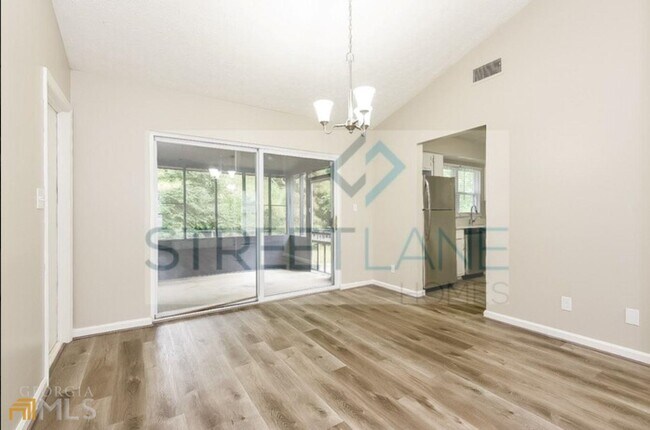 Building Photo - 2339 Post Oak Tritt Rd