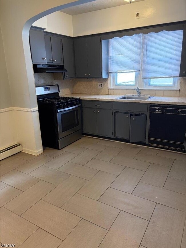 Foto del edificio - 74 Jefferson Pl