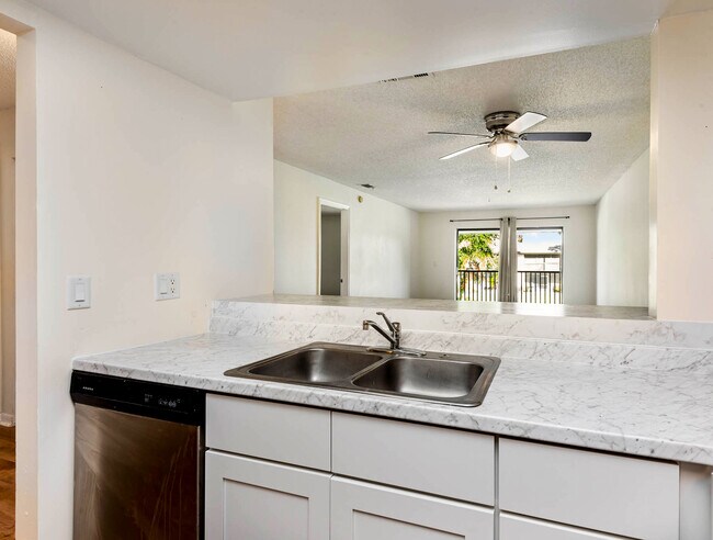 Foto del edificio - 1029 Regency Dr
