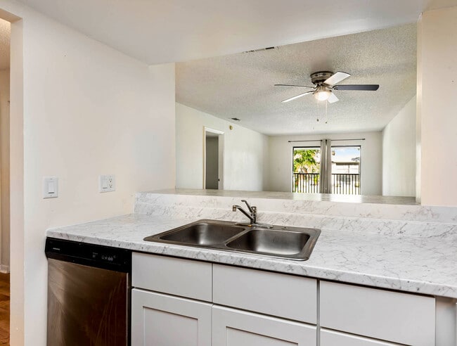 Building Photo - 1029 Regency Dr