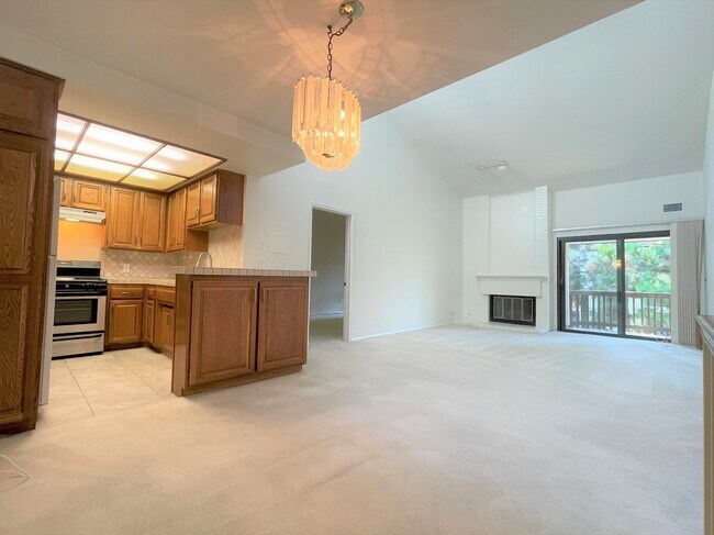 Livingroom - 8512 Tuscany Ave