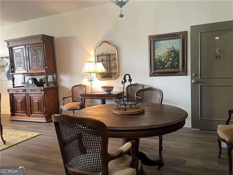 Foto principal - 3060 Pharr Ct N Northwest