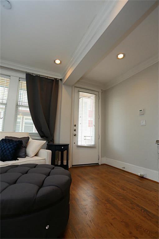 Foto del edificio - 919 Yale St