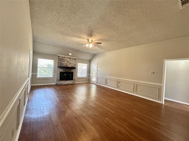 Foto del edificio - 7724 Sagebrush Ct N