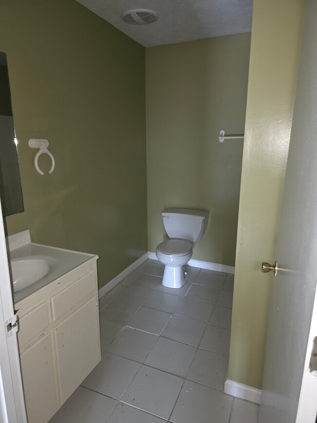 Building Photo - 705 Colleton St