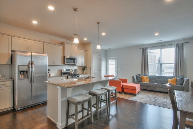 Building Photo - 4116 Grapevine Loop