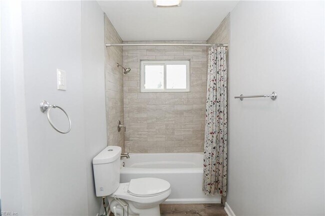 Foto del edificio - Beautifully renovated two bedroom home in ...