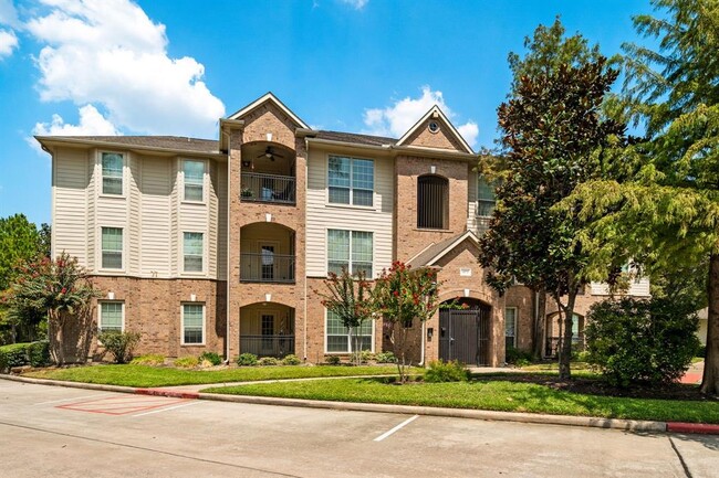 Foto del edificio - 6607 Lake Woodlands Dr