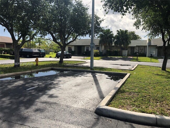 Foto del edificio - 12037 SW 110th St Cir S