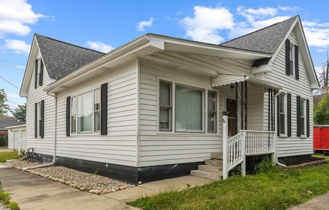 Building Photo - 429 N Swope St