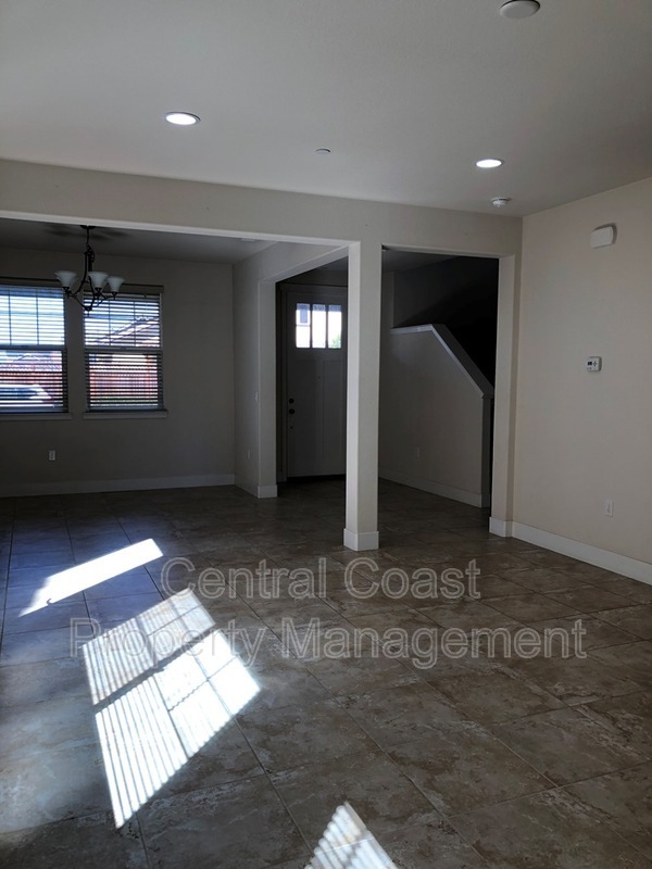 Foto del edificio - 18211 Caldwell St