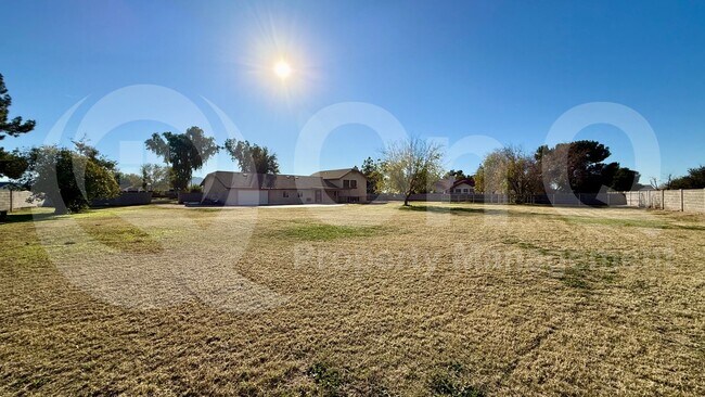 Building Photo - 19322 E Calle de Flores