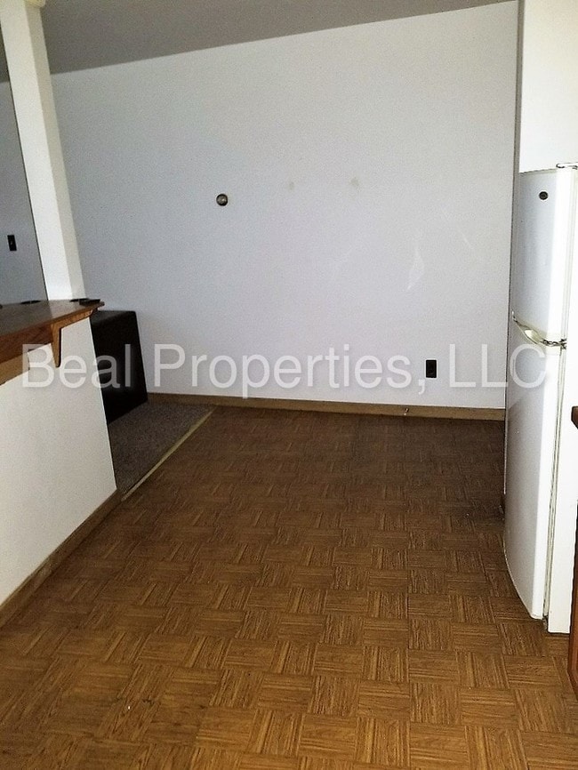 Building Photo - 1 Bedroom Available NOW in Downtown Monroe