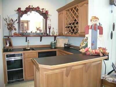  - 4940 Victoria Pl