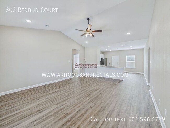 Foto del edificio - 302 Redbud Ct