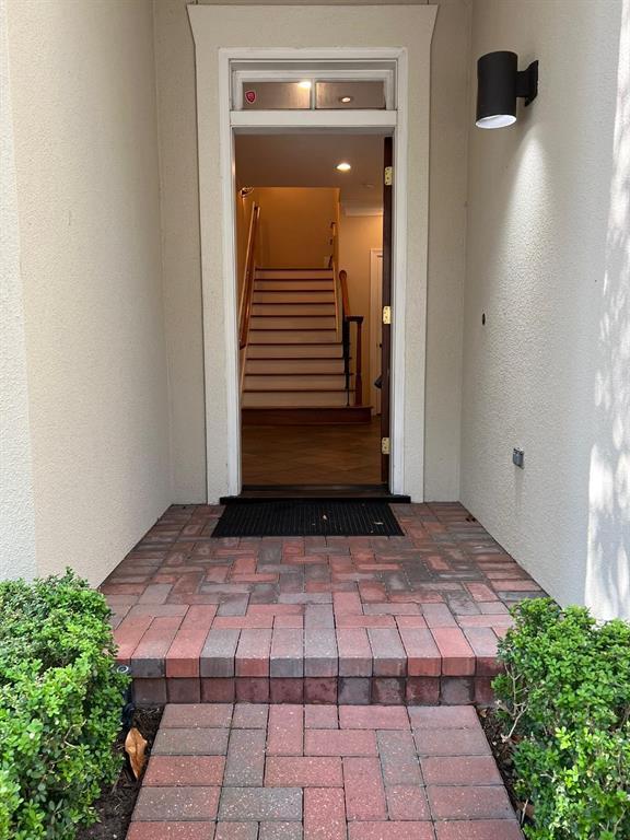 2158 Bancroft Ln, Houston, TX 77027 Condo for Rent in Houston, TX