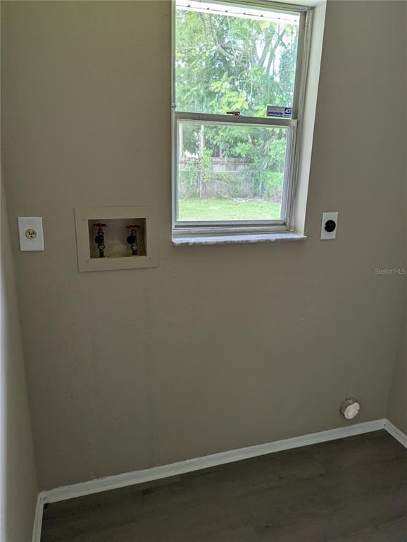 Building Photo - 8599 Gaillard Ave