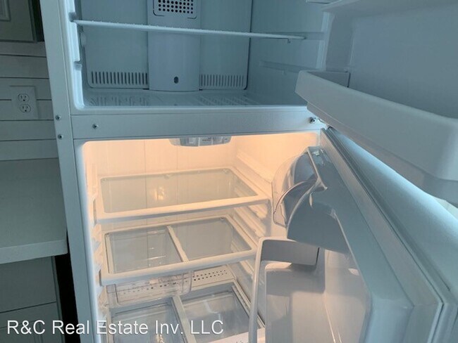 Foto del edificio - Studio, 1 bath House - 5040 N. 18th Avenue...