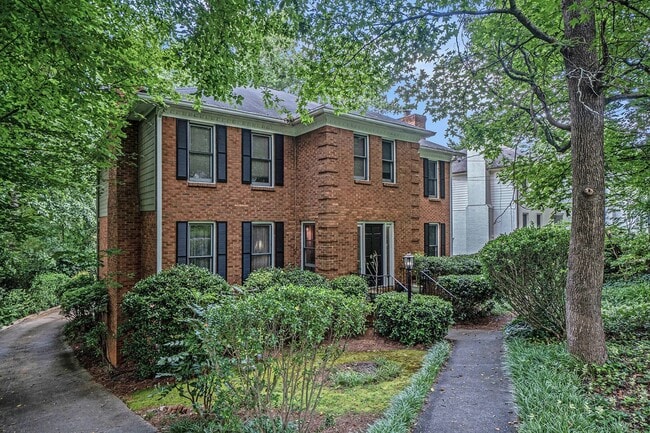 Photo - 795 N Parkwood Rd House