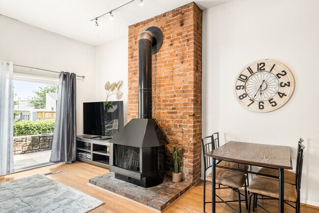 Foto del edificio - 962 Pavilion St