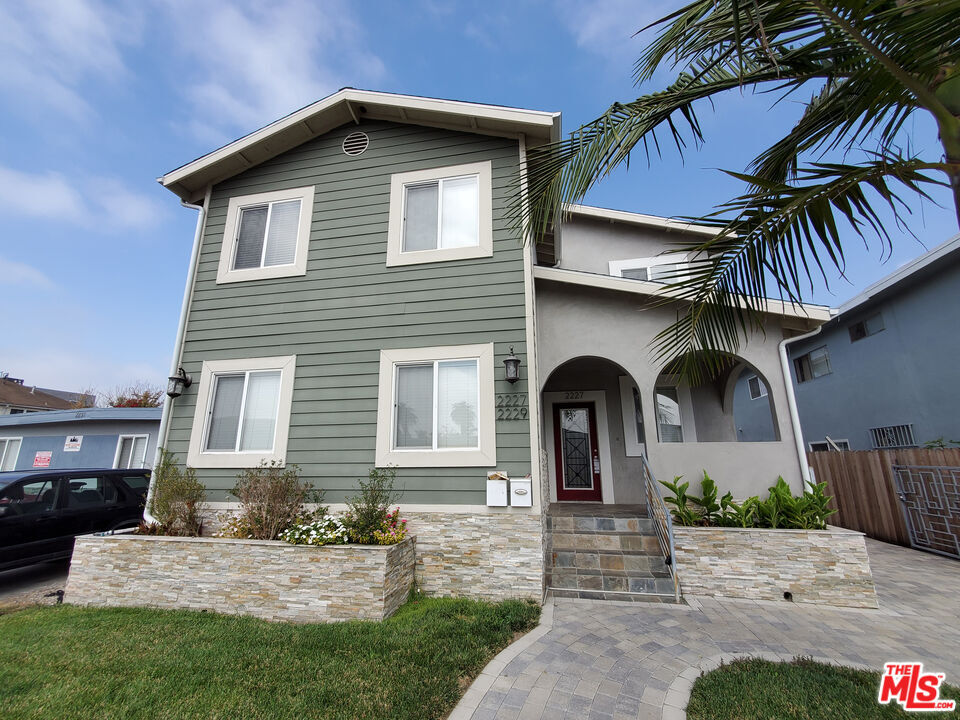 Foto principal - 2227 Hauser Blvd