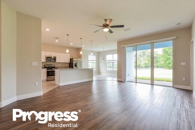 Foto del edificio - 166 Eleven Oaks Cir
