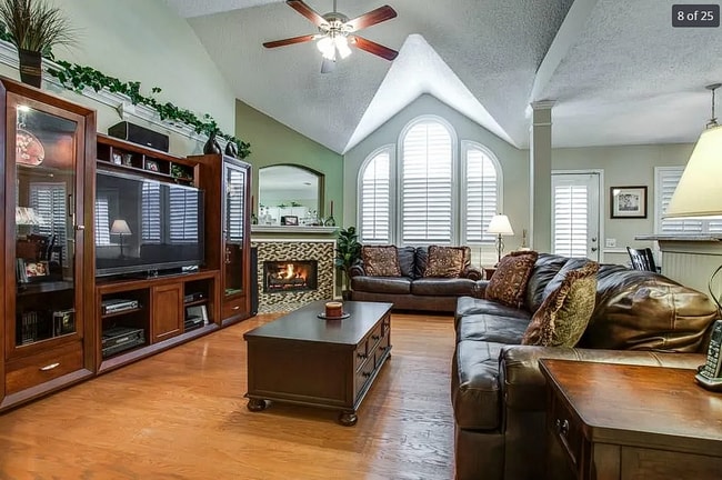 Foto del edificio - Grand Prairie Living – 4BR Home with Moder...