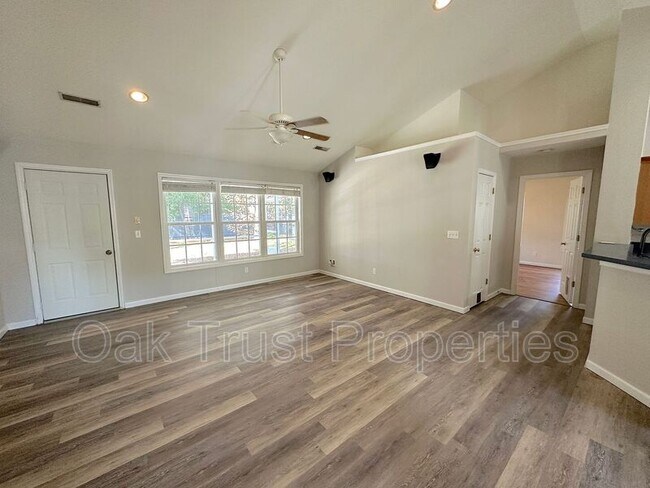 Building Photo - 9128 Wildflower Way
