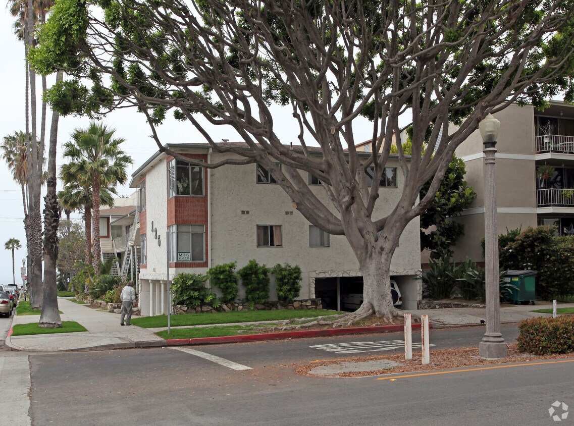 Primary Photo - 125 Washington Ave