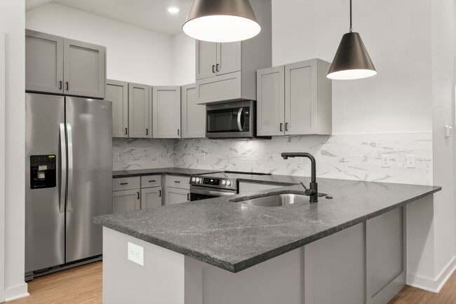 Interior Photo - Flyway Crossings