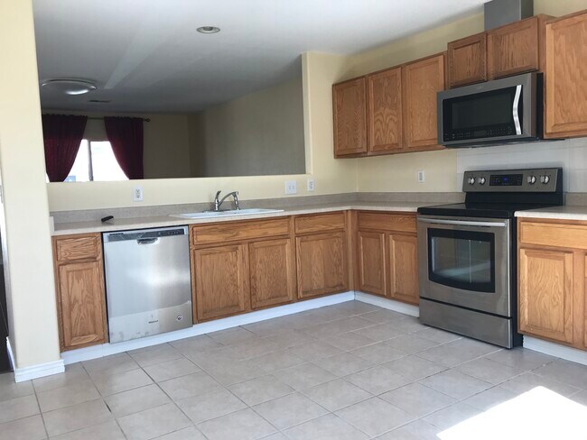 Foto del edificio - 3314 Warren Farm Dr