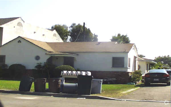 Building Photo - 2390 Elden Ave