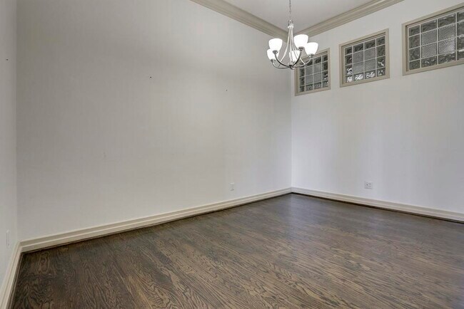 Foto del edificio - 3388 Sage Rd