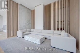 Building Photo - 3009 Novar Rd