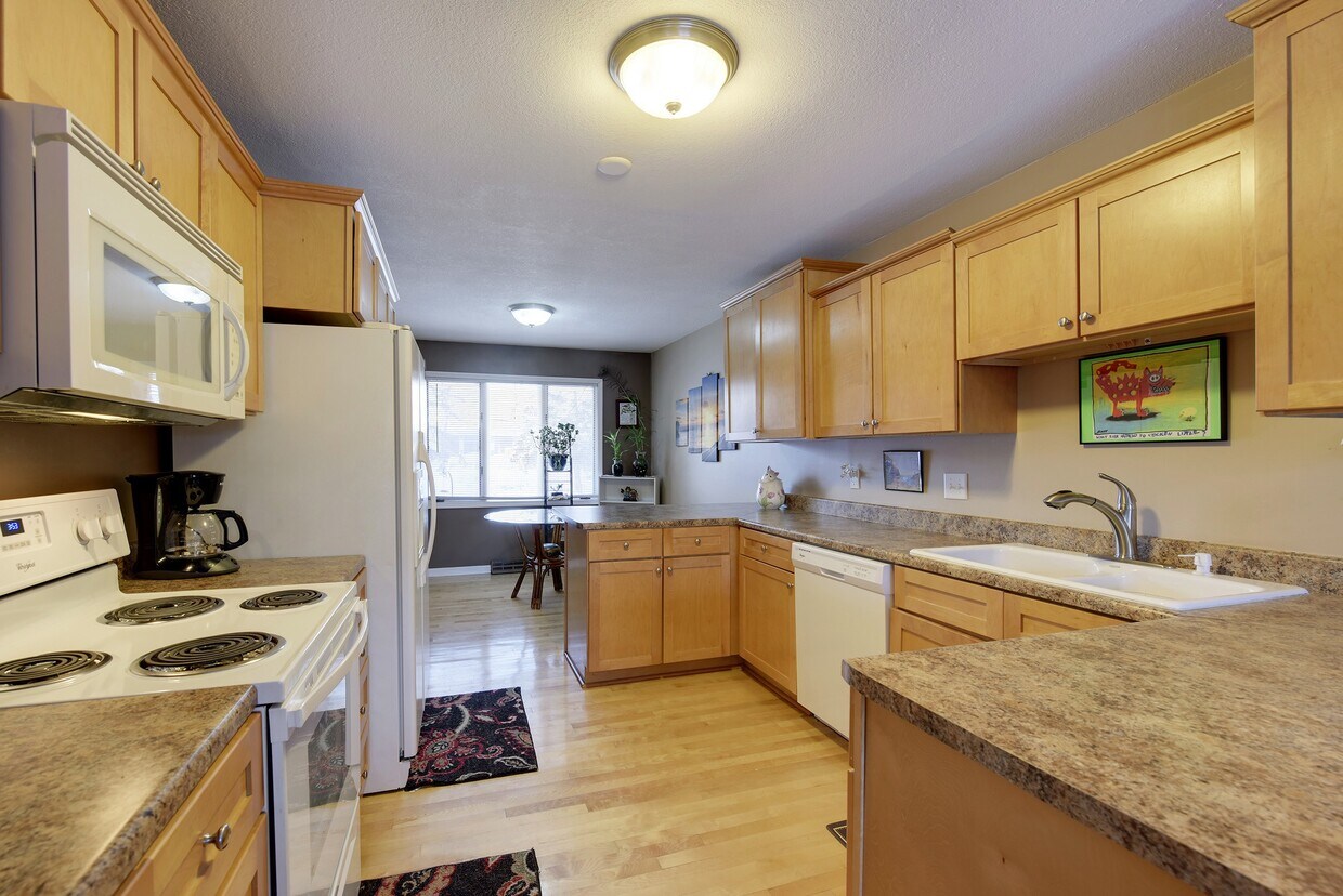 Foto principal - 6915 McCauley Trail S