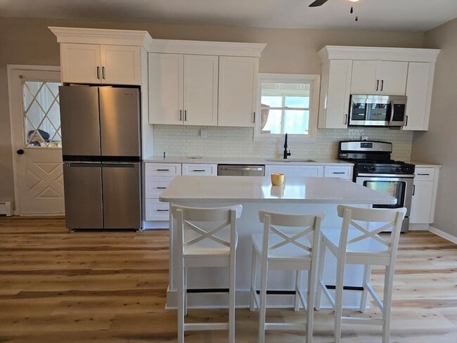 Photo - 52 Sidney St Apartment