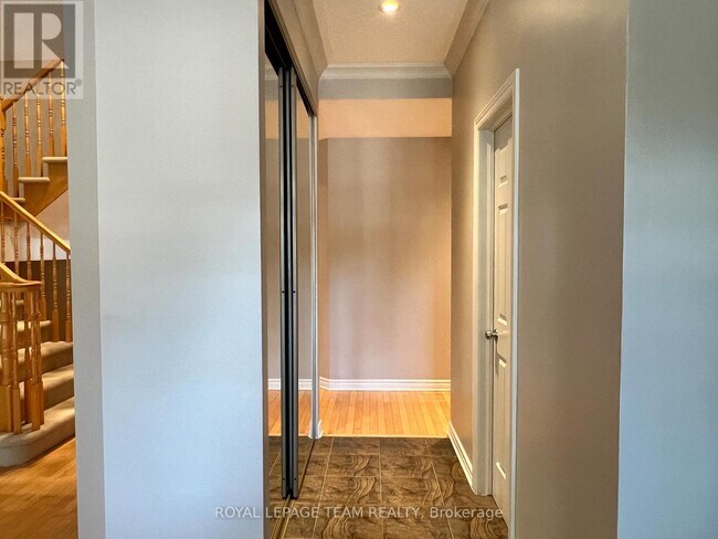 Photo du bâtiment - 129 Tapestry Dr