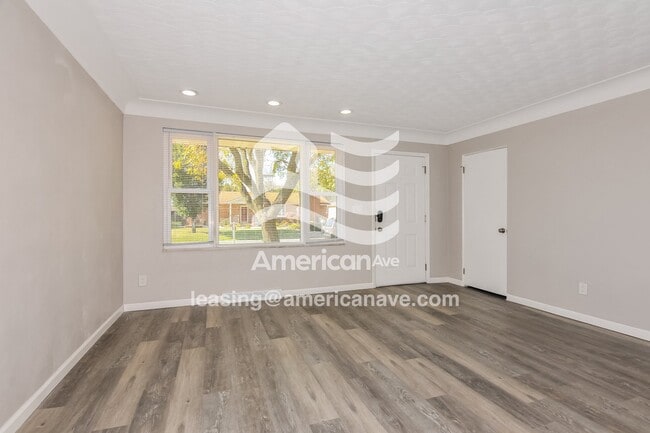 Building Photo - 26 Moorland Dr