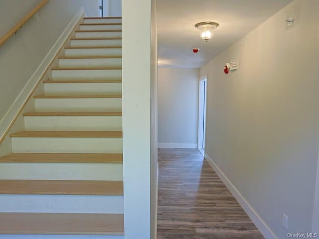 Foto del edificio - 7 Greycourt Ave