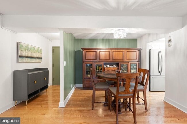 Building Photo - 7651 Tremayne Pl