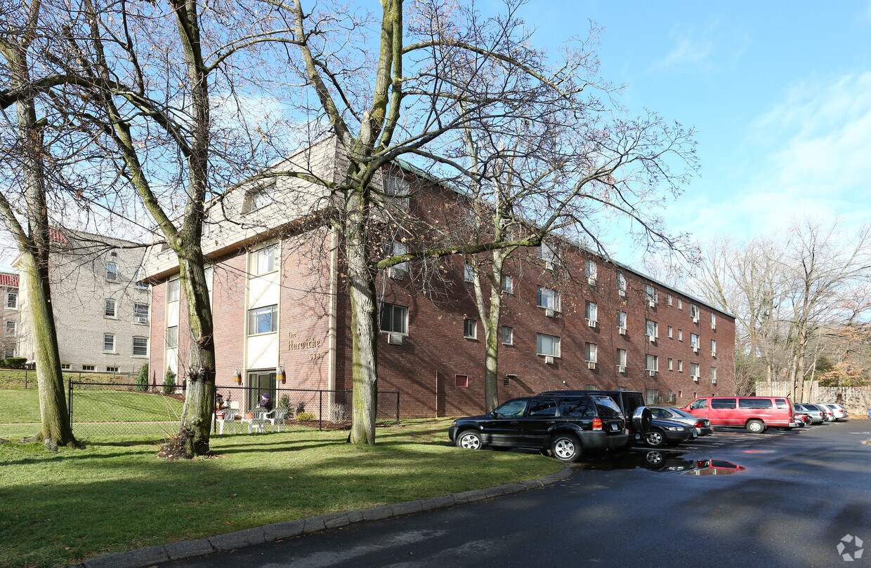 Building Photo - The Harwicke Apartments