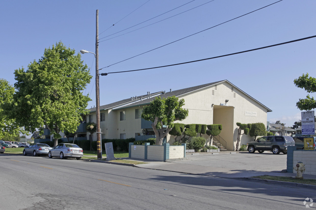 Primary Photo - Bonnie Doone Apartments