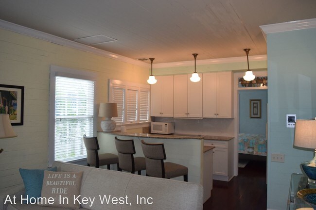 Building Photo - 1 br, 1 bath House - 526 William Street #4