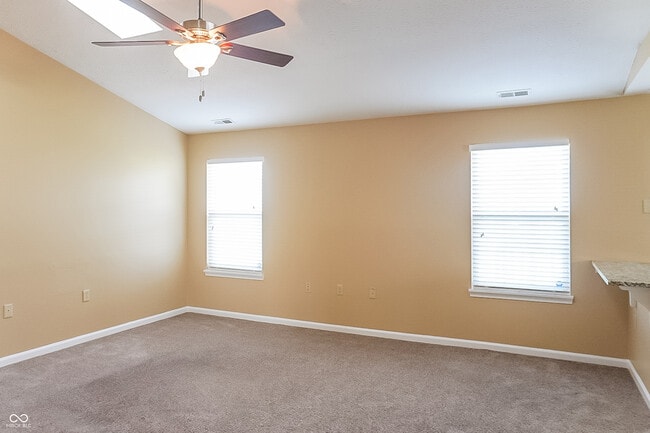 Foto del edificio - 2245 Valley Creek E Ln