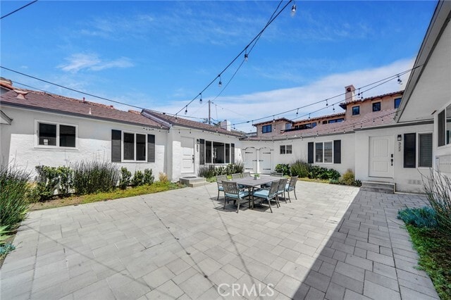Building Photo - 403 Avenida Victoria