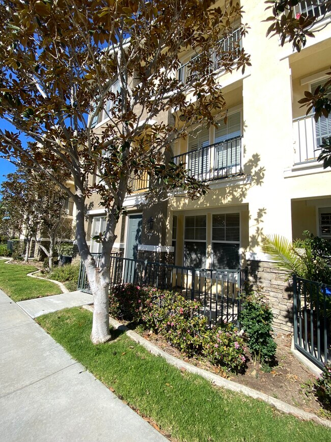 Building Photo - 6287 Turnstone St
